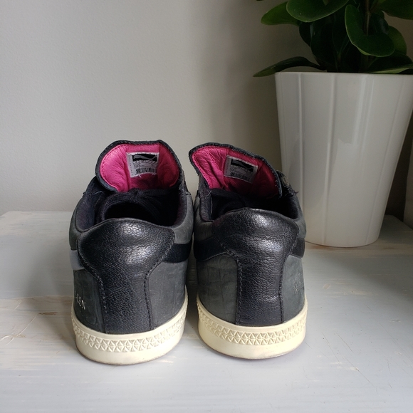 Alexander McQueen x Puma sneakers - Picture 5 of 8